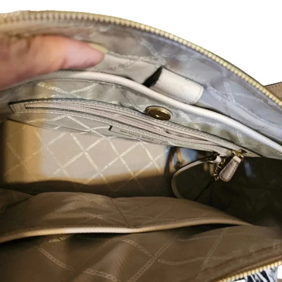 Michael Kors Maddie Tote - Picture 10 of 16